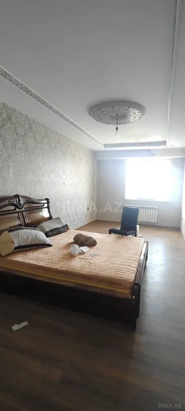 Satılır 5 otaqlı mənzil 260 m²