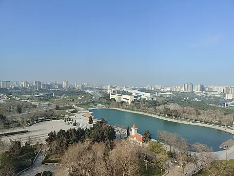 Satılır 5 otaqlı mənzil 260 m²