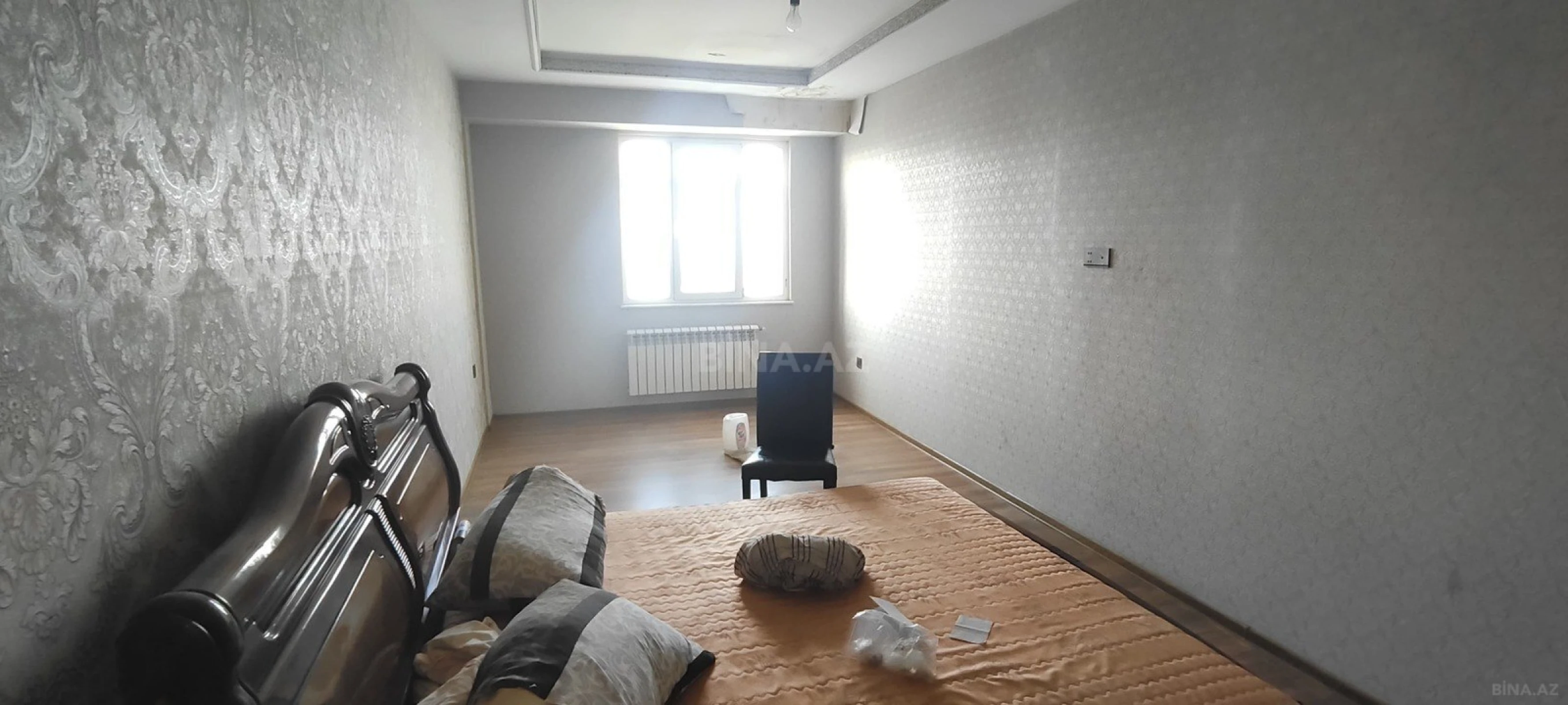 Satılır 5 otaqlı mənzil 260 m²