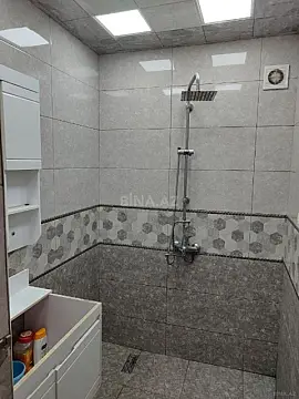 Satılır 4 otaqlı mənzil 110 m²