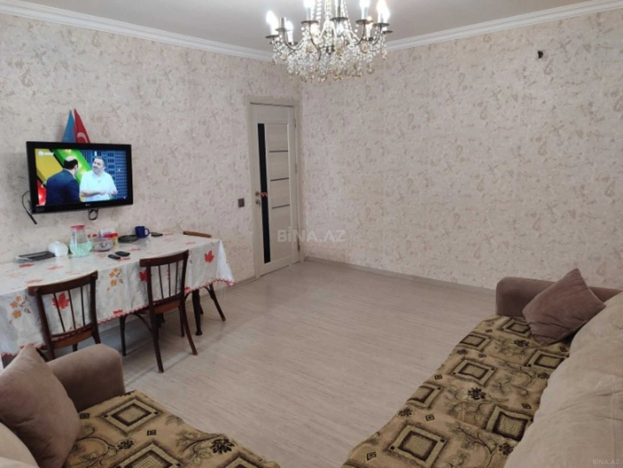Satılır 4 otaqlı mənzil 110 m²