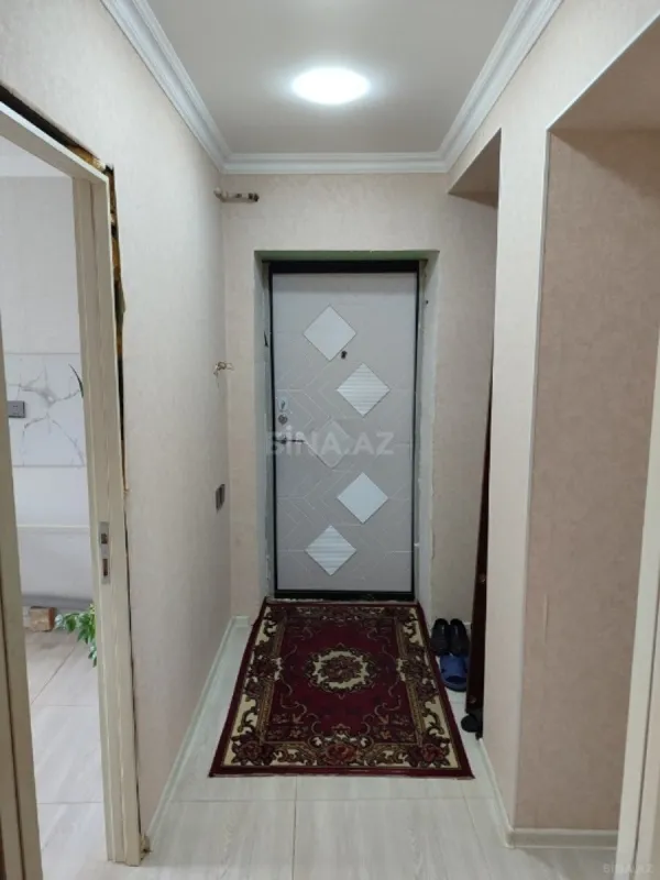 Satılır 4 otaqlı mənzil 110 m²