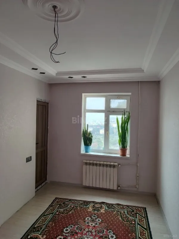 Satılır 4 otaqlı mənzil 110 m²