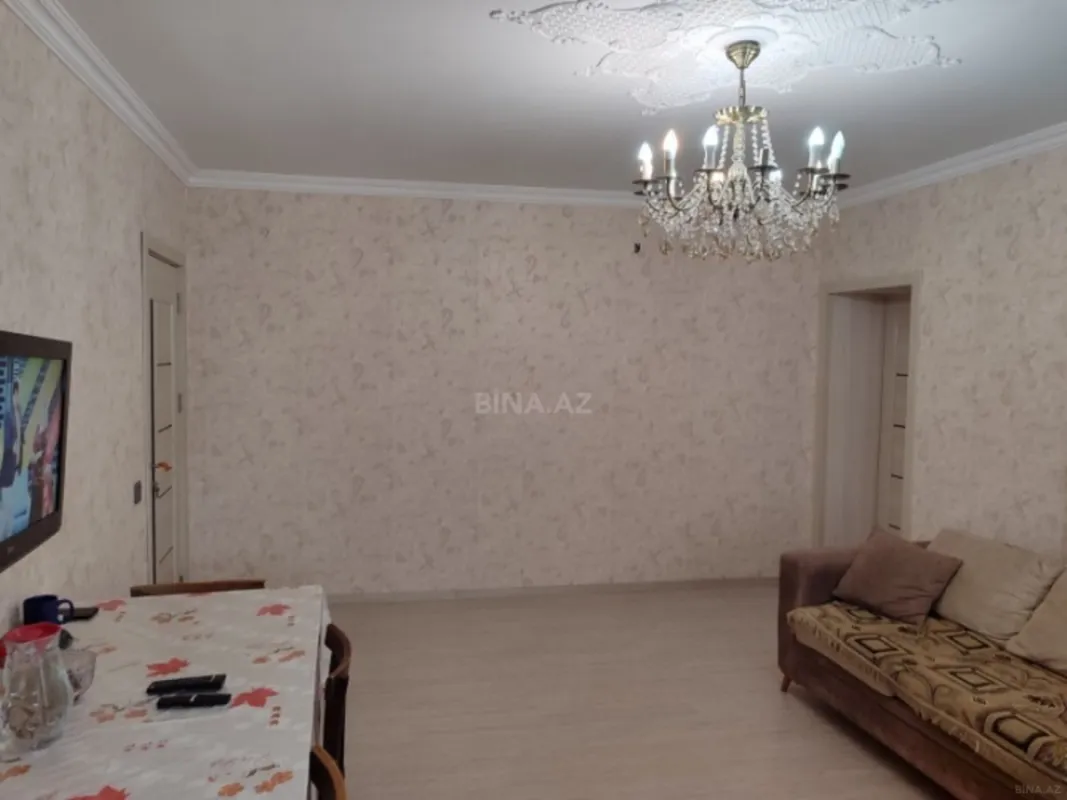 Satılır 4 otaqlı mənzil 110 m²