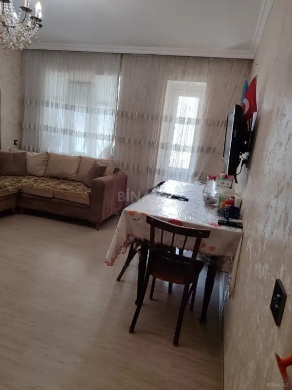 Satılır 4 otaqlı mənzil 110 m²