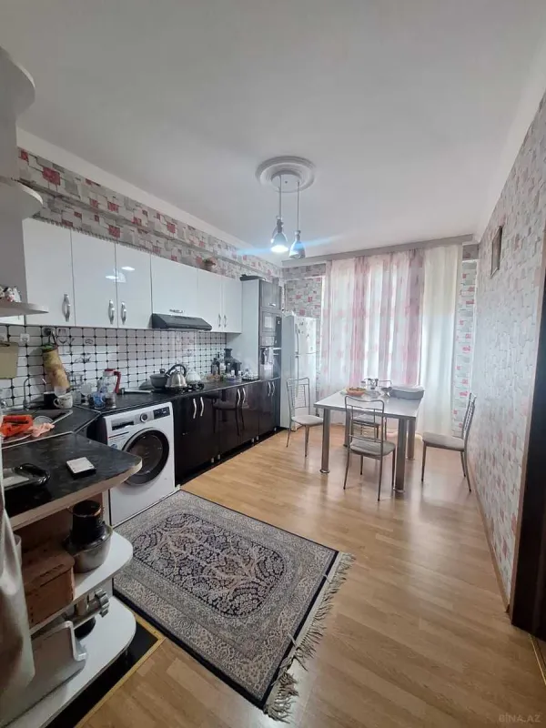 Satılır 3 otaqlı mənzil 98 m²