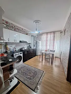 Satılır 3 otaqlı mənzil 98 m²