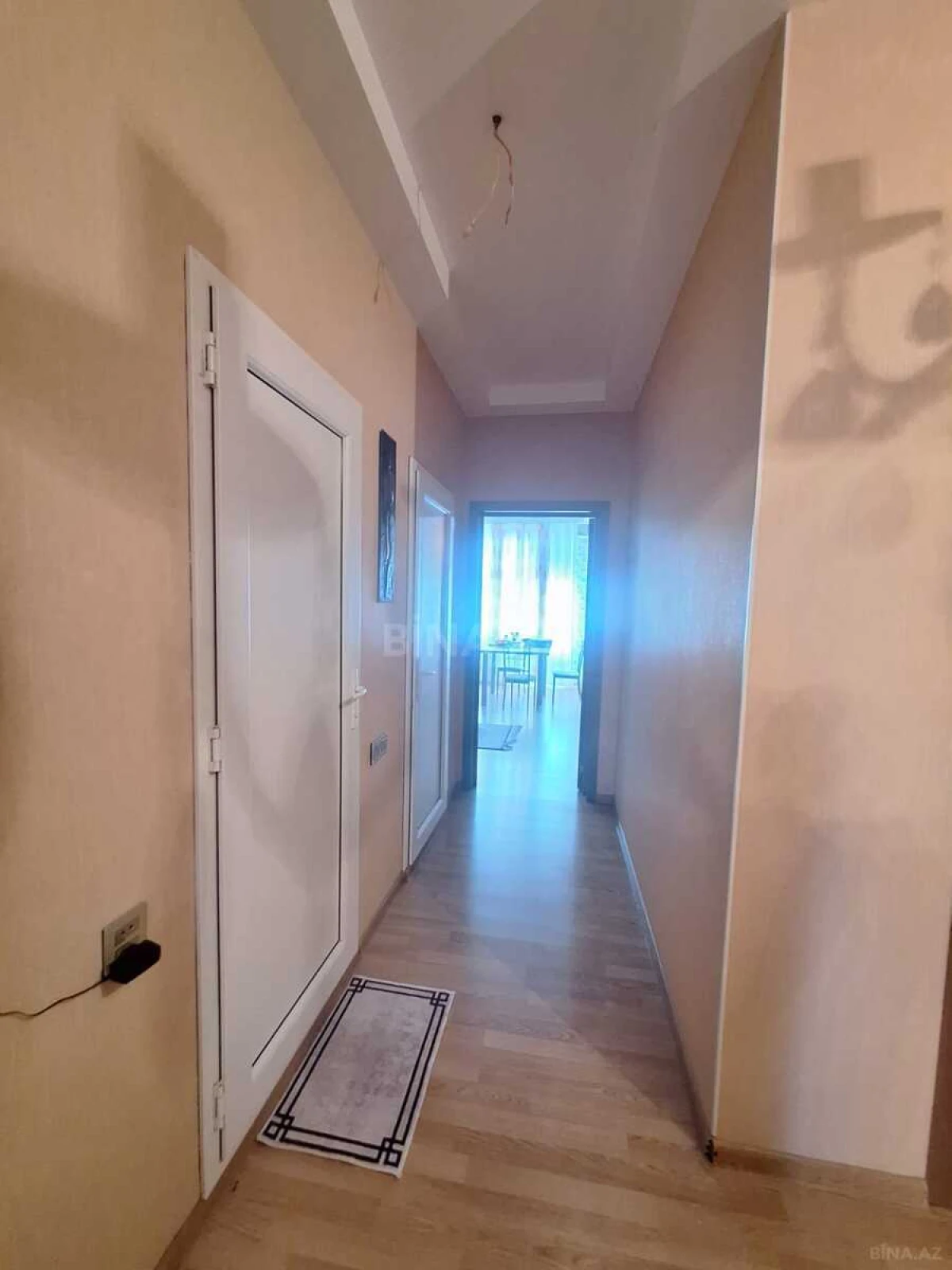 Satılır 3 otaqlı mənzil 98 m²