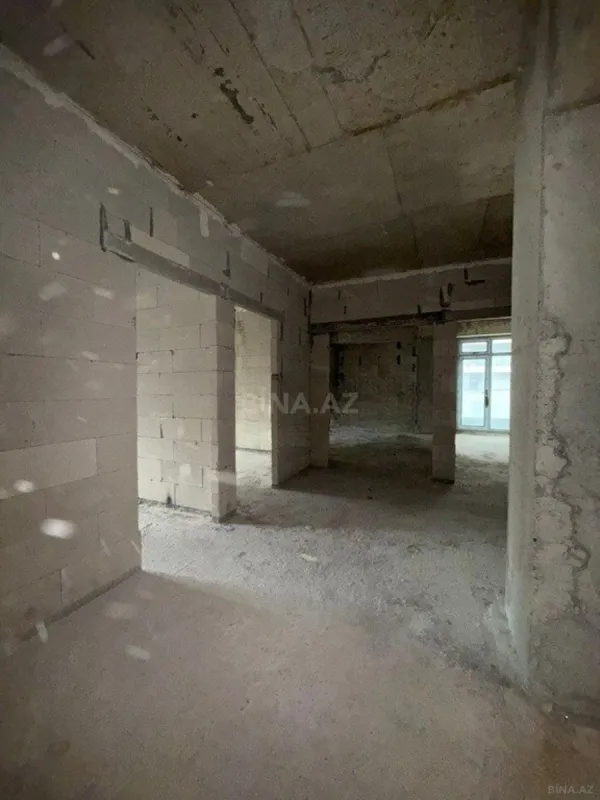 Satılır 3 otaqlı mənzil 147.5 m²