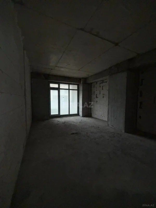 Satılır 3 otaqlı mənzil 147.5 m²