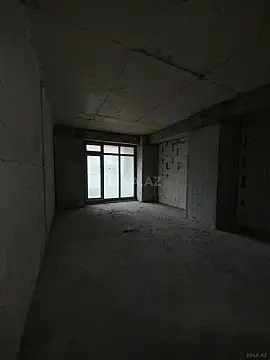 Satılır 3 otaqlı mənzil 147.5 m²