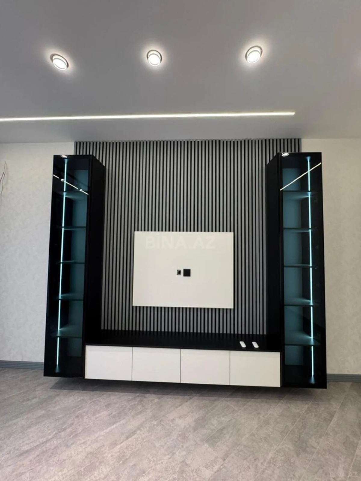 Satılır 2 otaqlı mənzil 65 m²