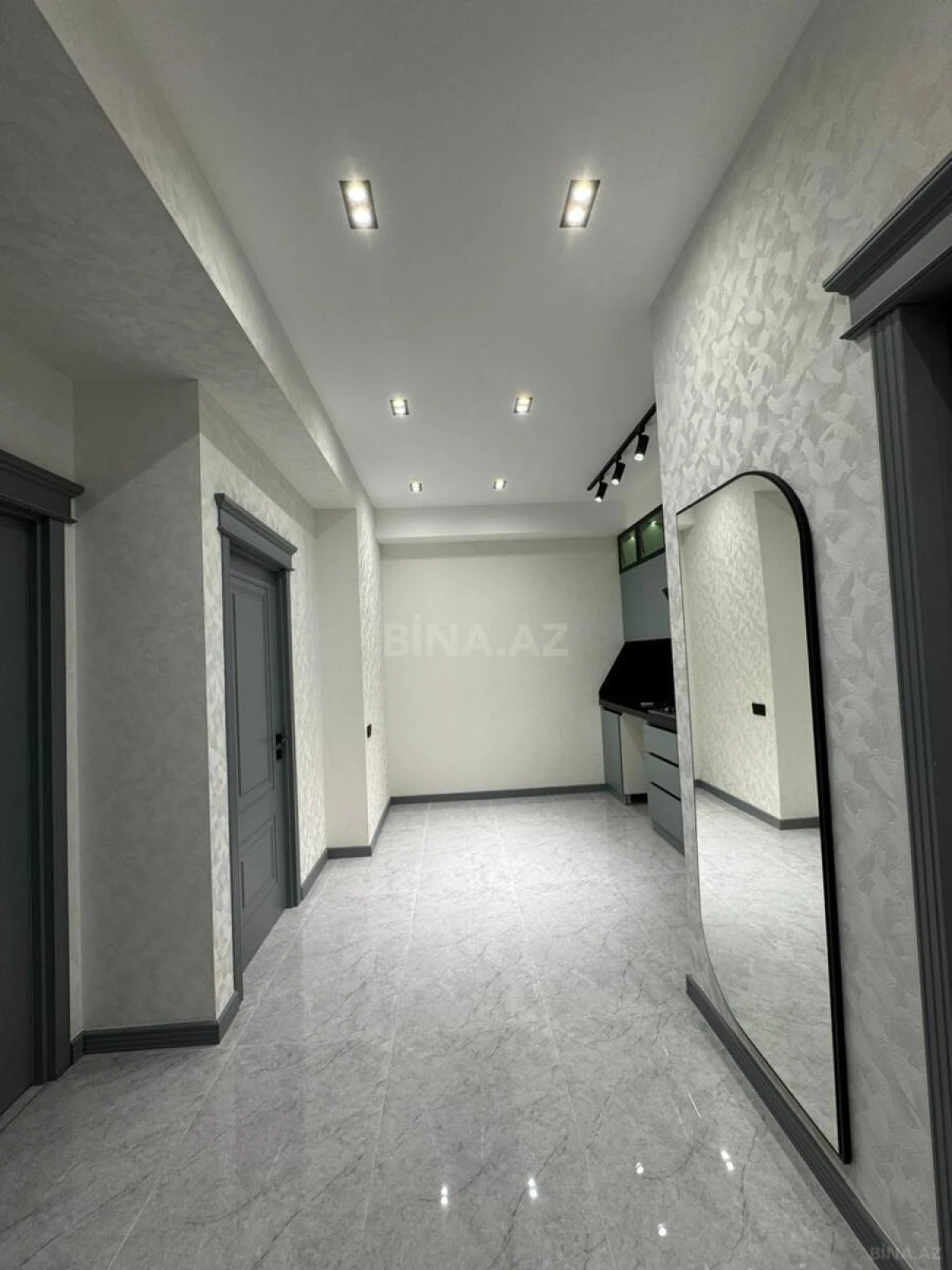 Satılır 2 otaqlı mənzil 65 m²