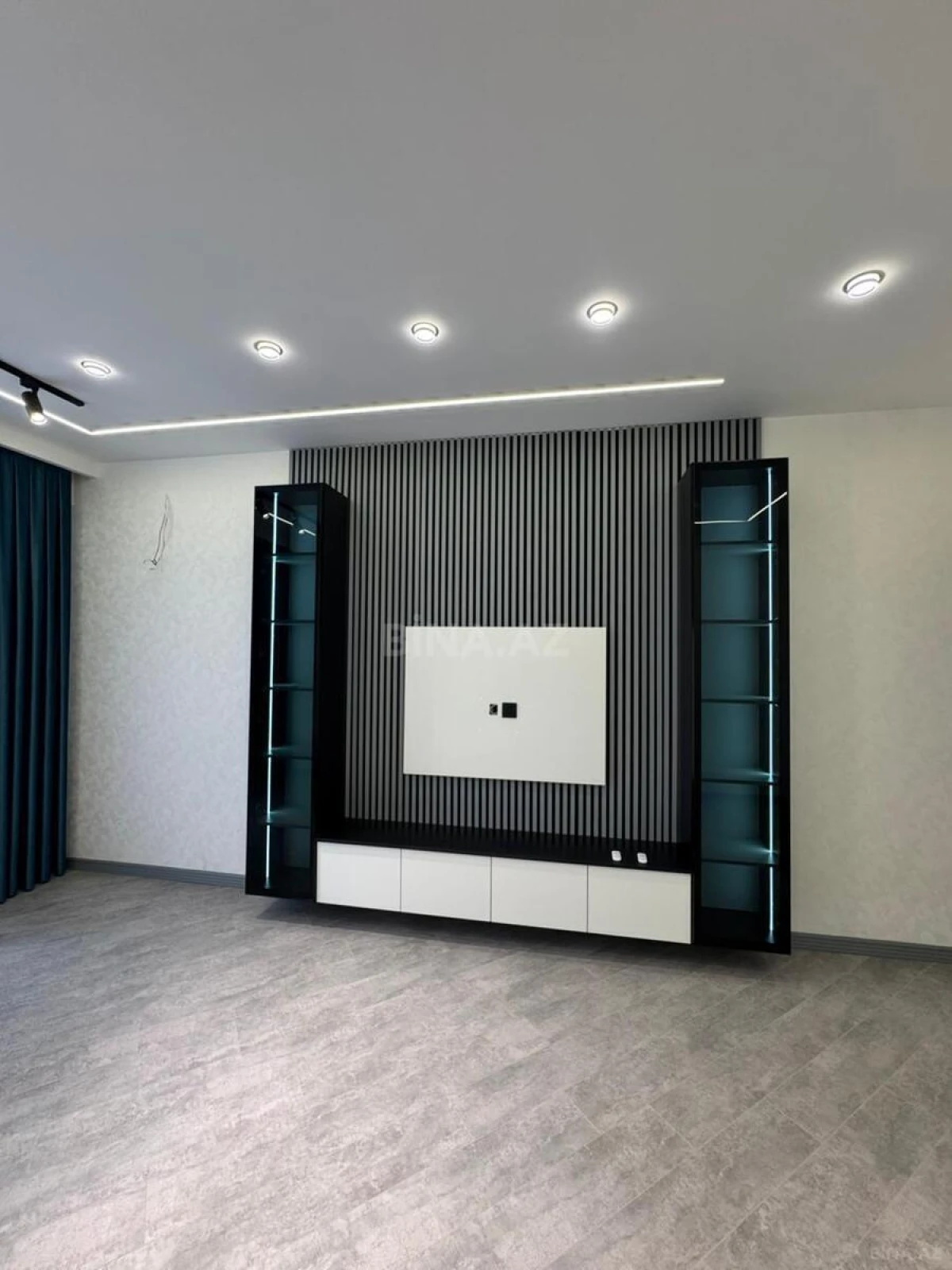 Satılır 2 otaqlı mənzil 65 m²