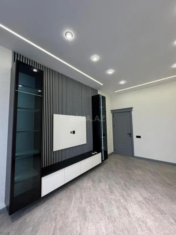 Satılır 2 otaqlı mənzil 65 m²