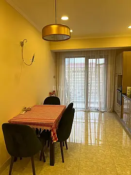 Kirayə verilir 2 otaqlı mənzil 120 m²