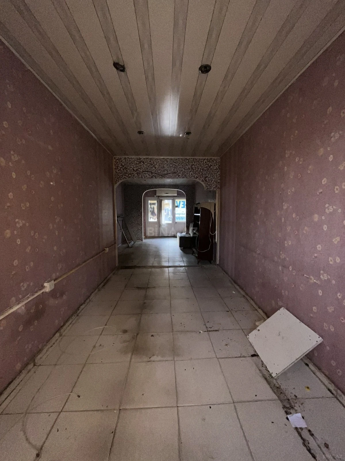 Satılır obyekt 45 m²