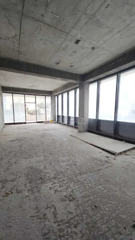 Satılır obyekt 600 m²