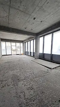 Satılır obyekt 600 m²