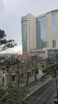 Satılır obyekt 600 m²