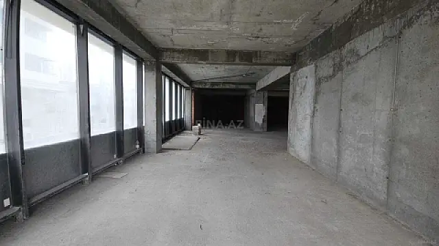 Satılır obyekt 600 m²