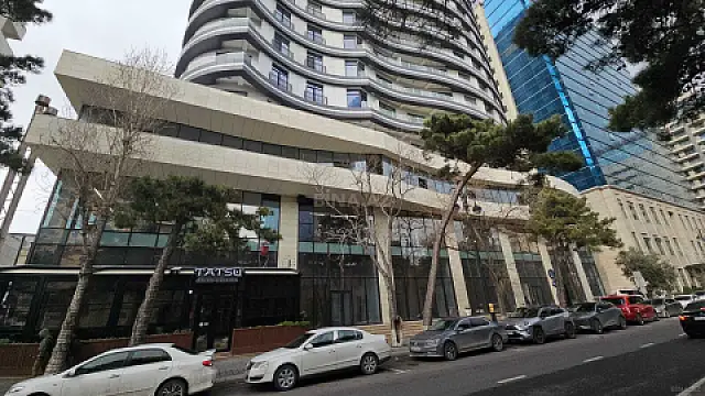 Satılır obyekt 600 m² — Bakı 600.00 m²