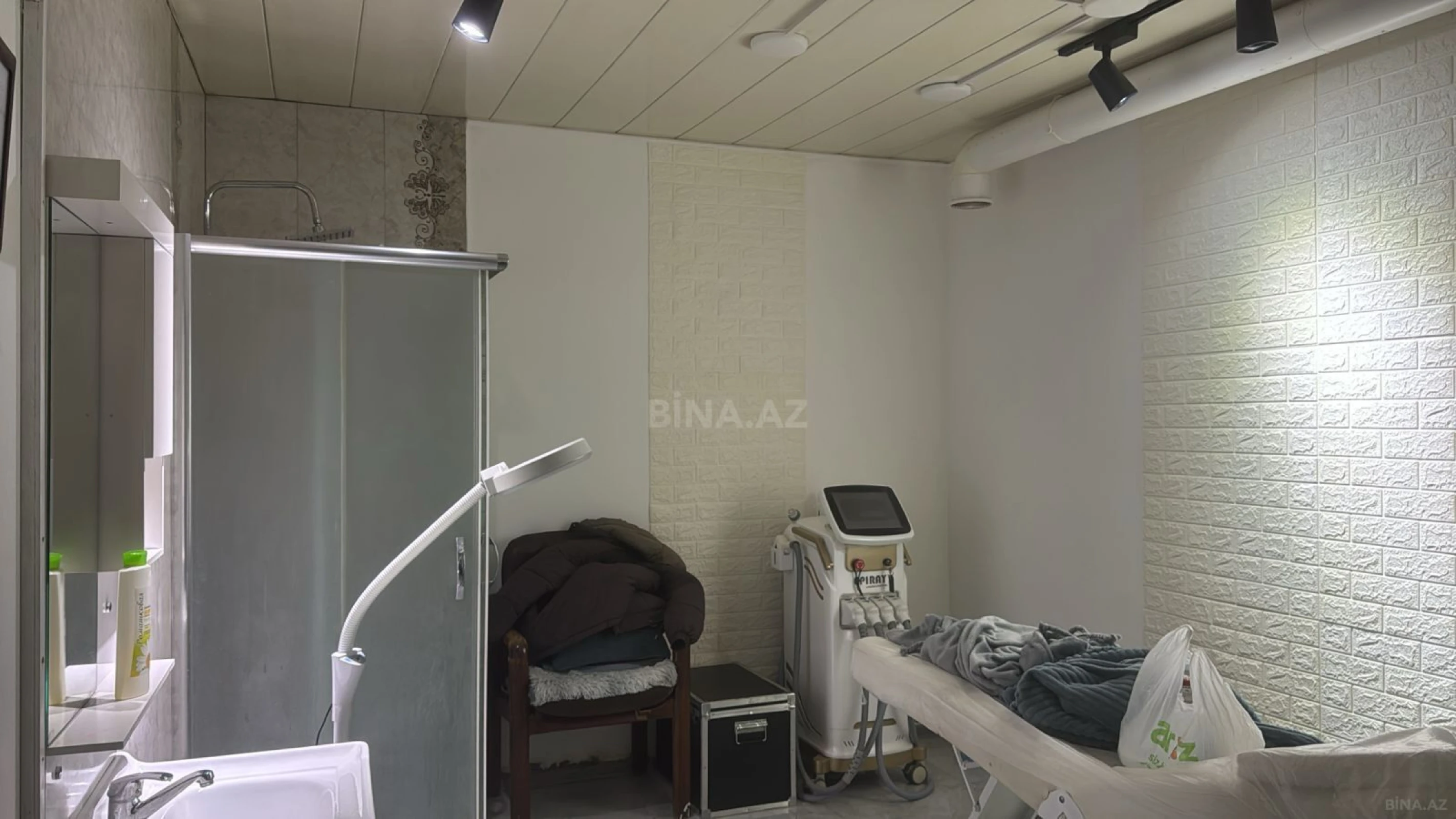 Satılır obyekt 265 m²