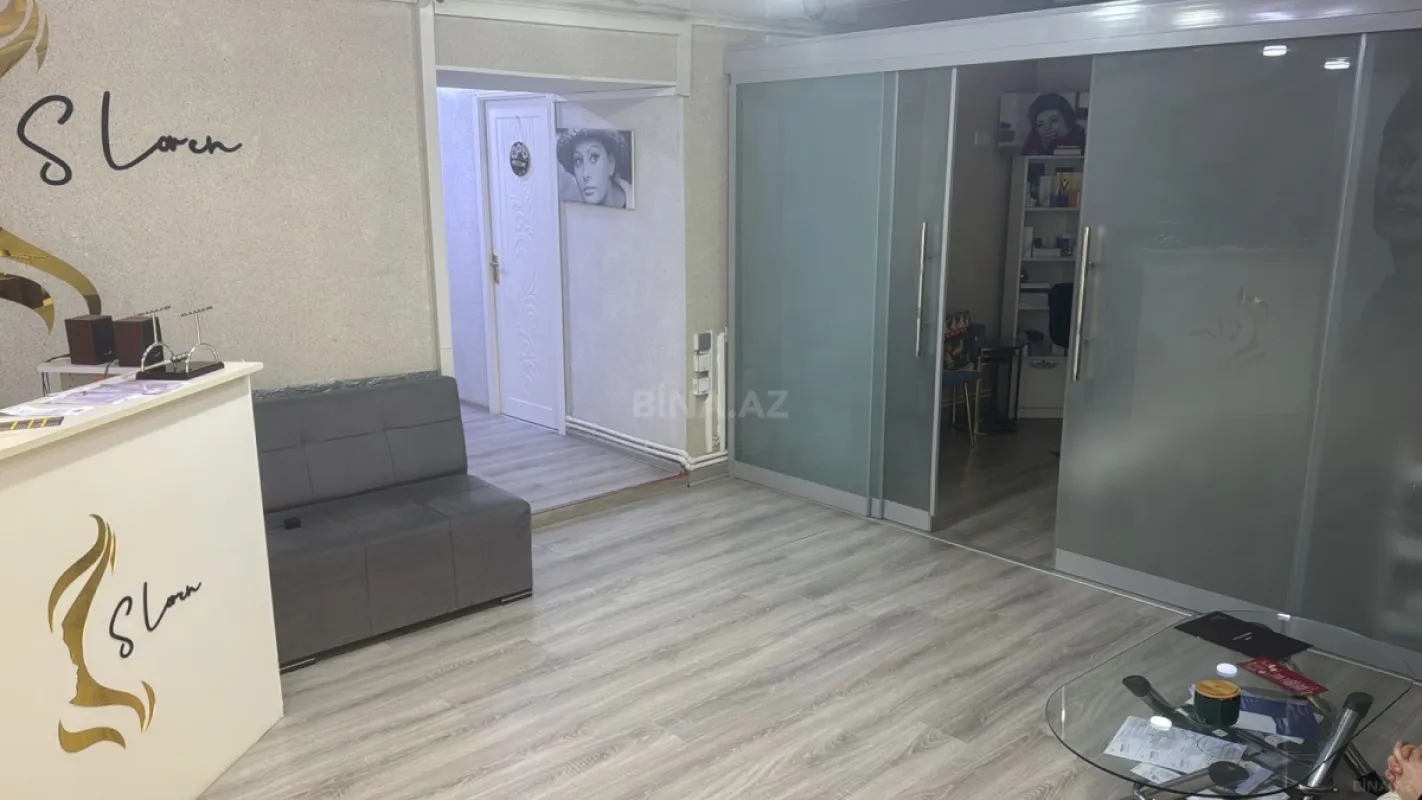 Satılır obyekt 265 m²