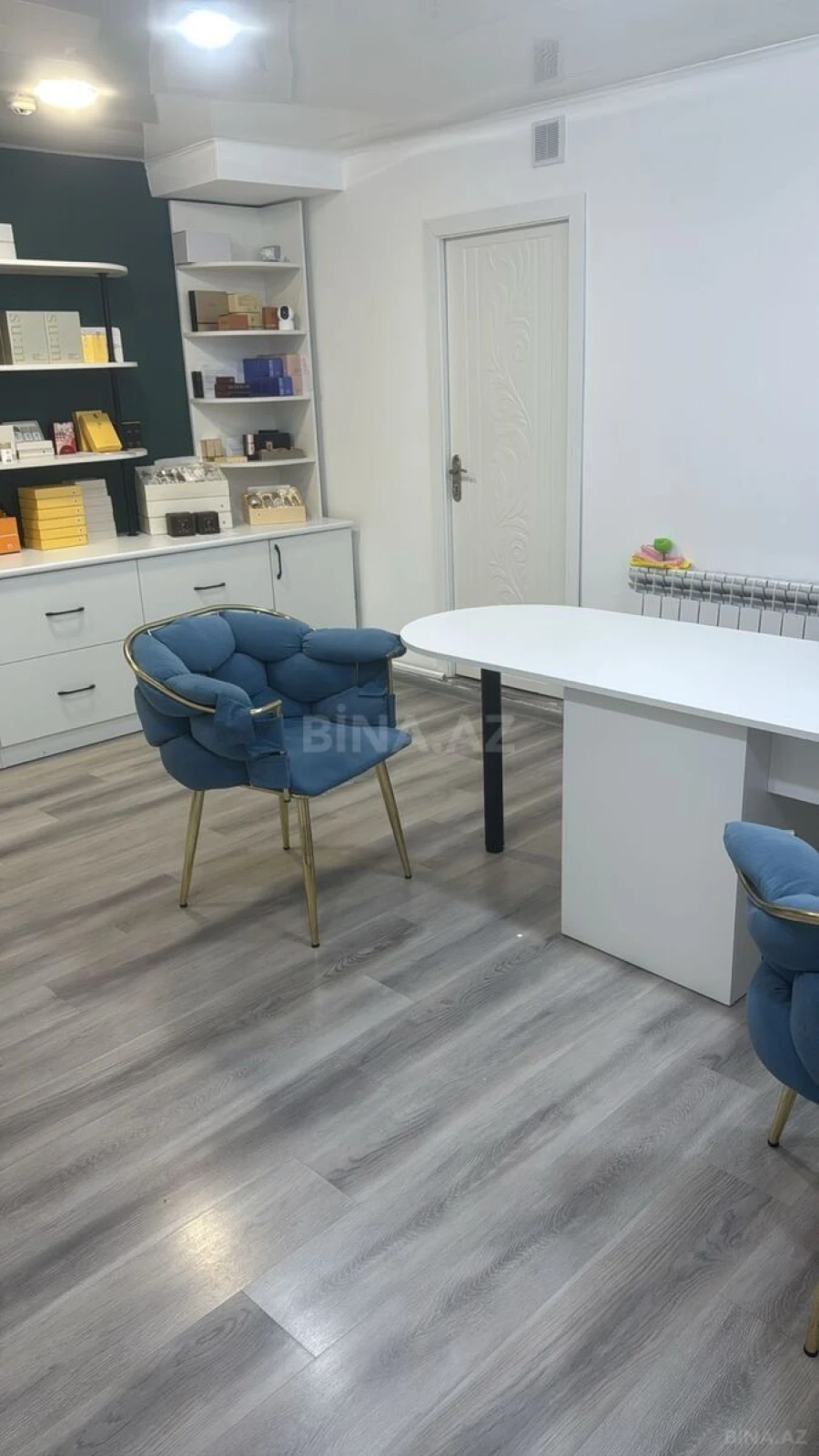 Satılır obyekt 265 m²
