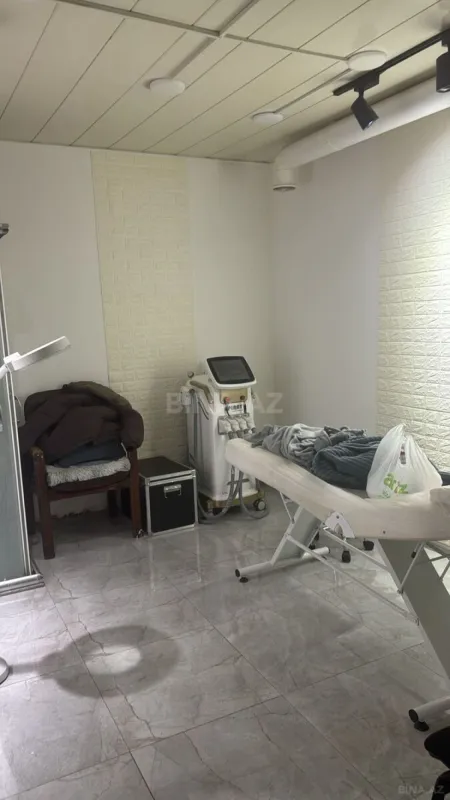 Satılır obyekt 265 m²