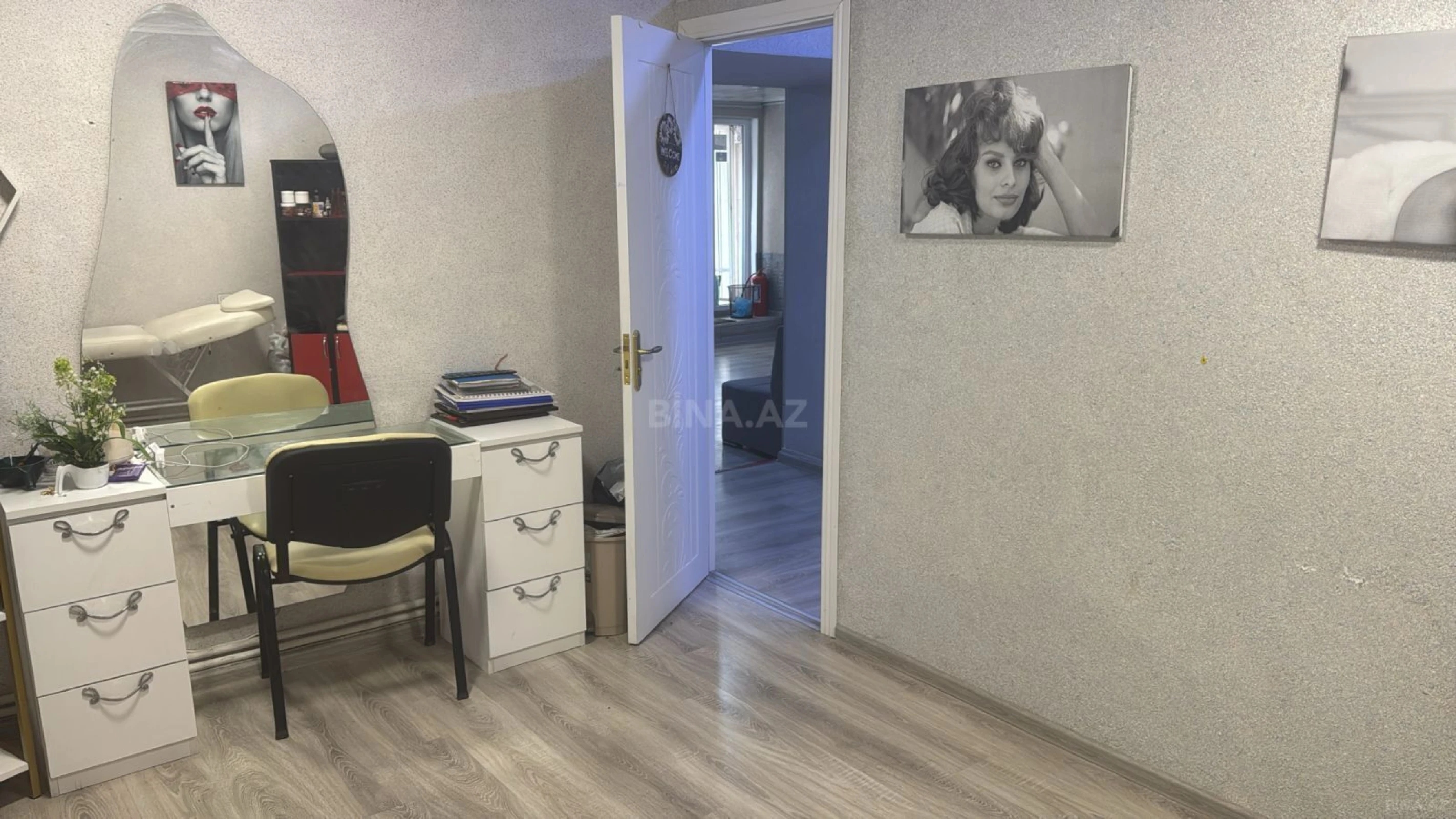 Satılır obyekt 265 m²