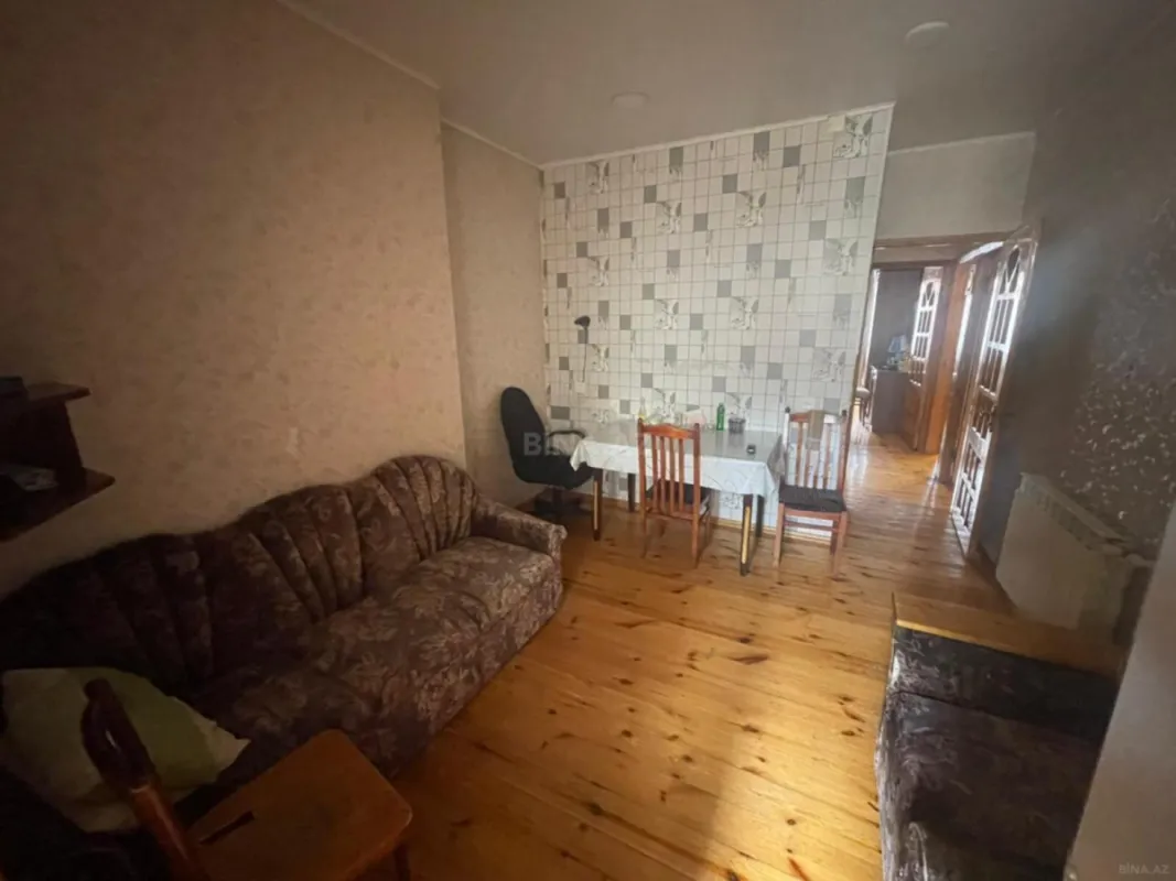 Satılır 4 otaqlı mənzil 90 m²