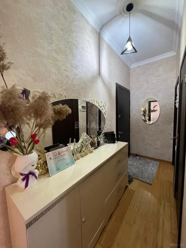 Satılır 2 otaqlı mənzil 63 m²