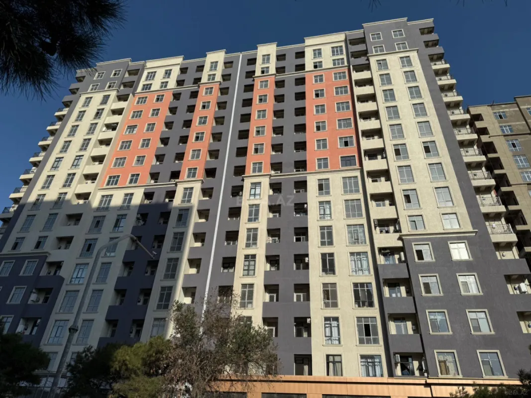 Satılır 2 otaqlı mənzil 77 m²