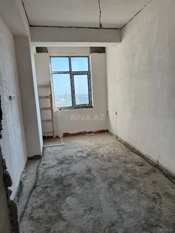 Satılır 2 otaqlı mənzil 77 m²