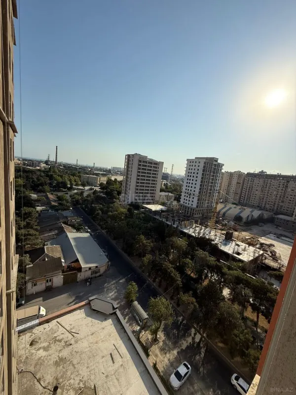 Satılır 2 otaqlı mənzil 77 m²