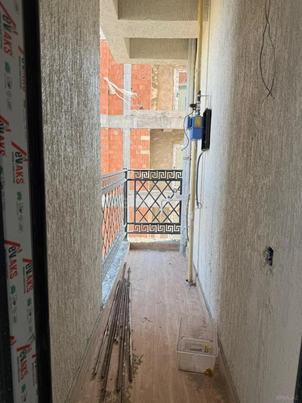 Satılır 2 otaqlı mənzil 77 m²
