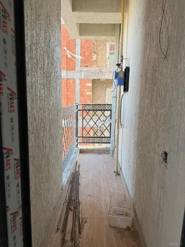 Satılır 2 otaqlı mənzil 77 m²