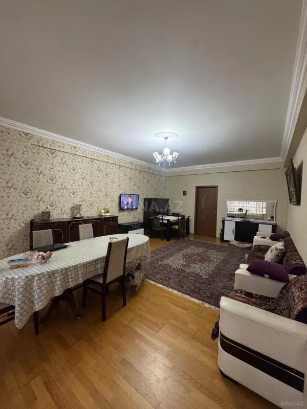 Kirayə verilir 3 otaqlı mənzil 110 m²