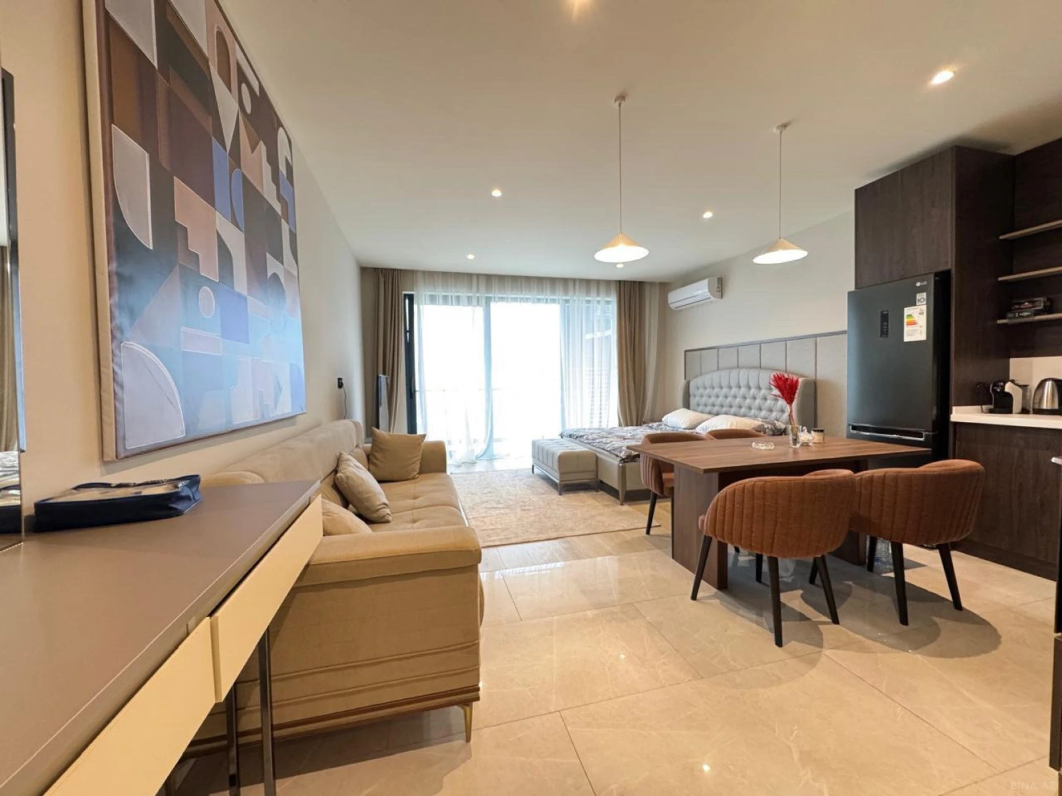 Kirayə verilir 1 otaqlı mənzil 60 m²