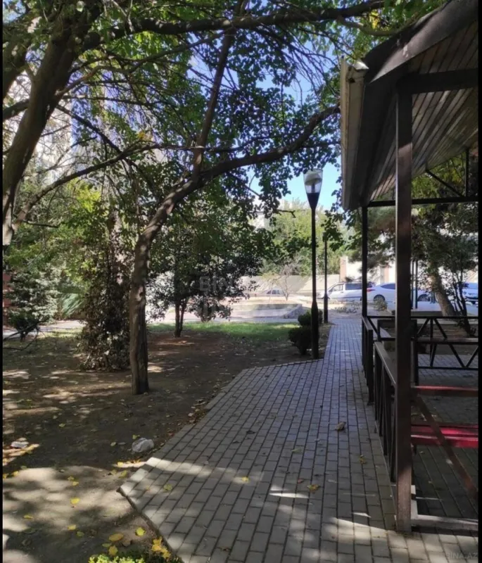 Satılır 5 otaqlı mənzil 120 m²