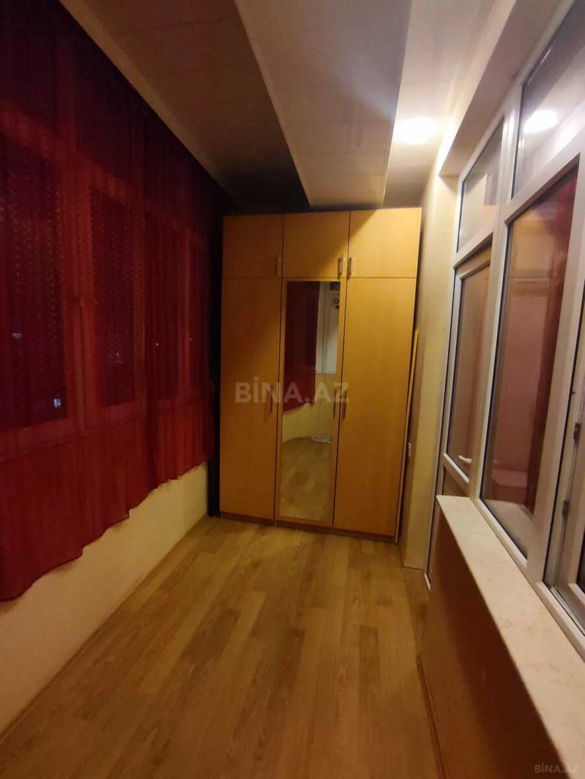 Kirayə verilir 2 otaqlı mənzil 100 m²