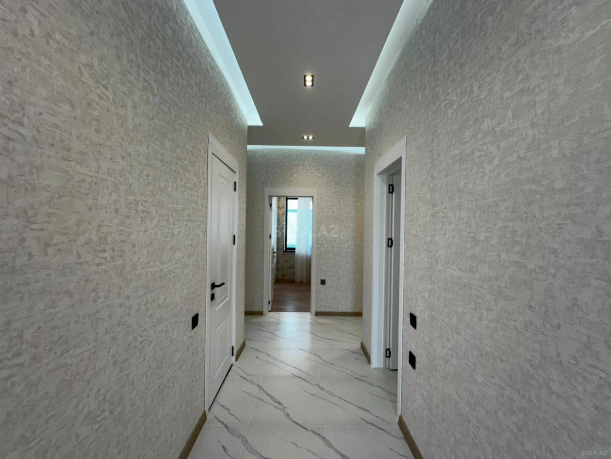 Satılır 4 otaqlı həyət evi 170 m²