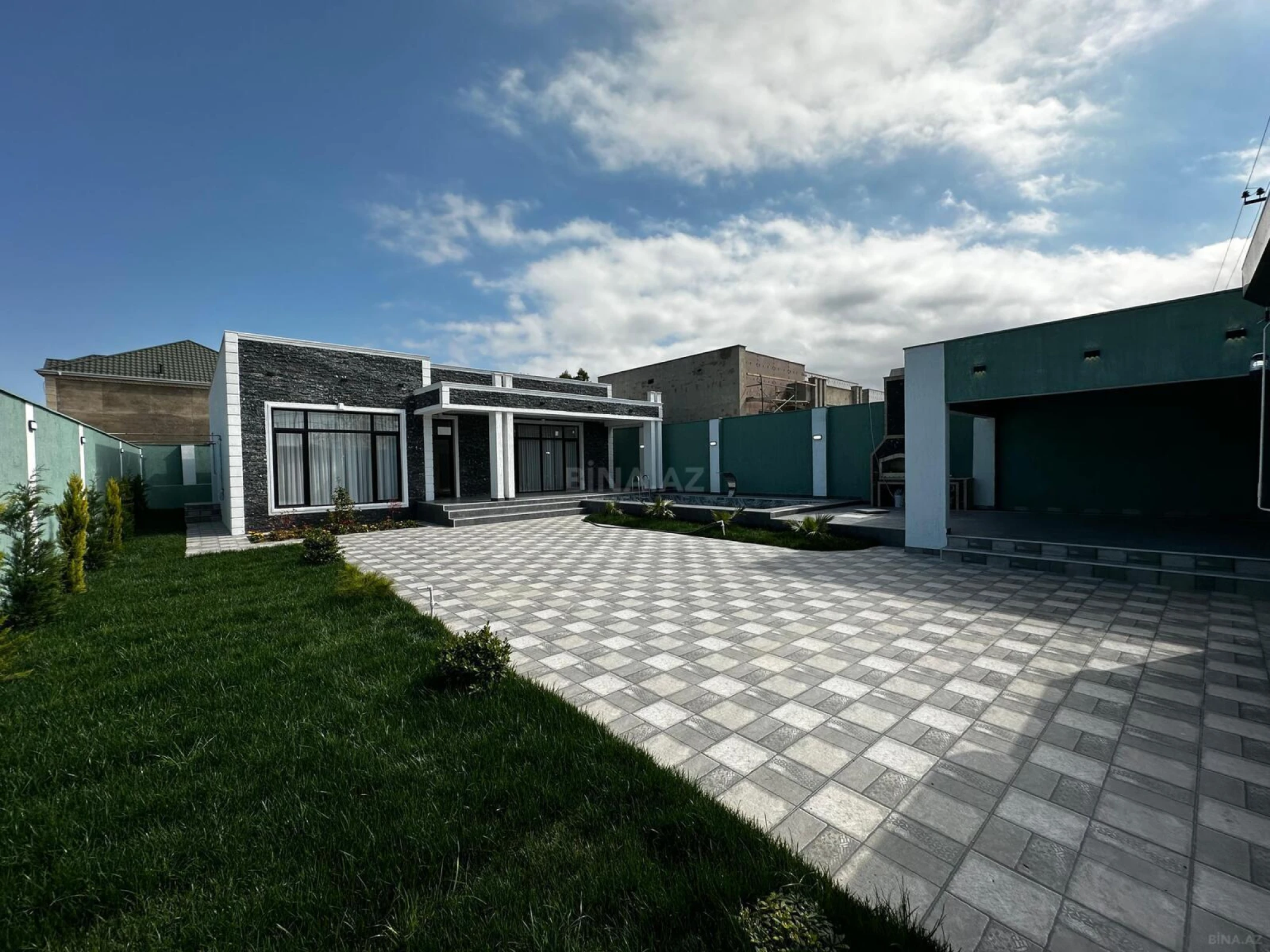 Satılır 4 otaqlı həyət evi 170 m²