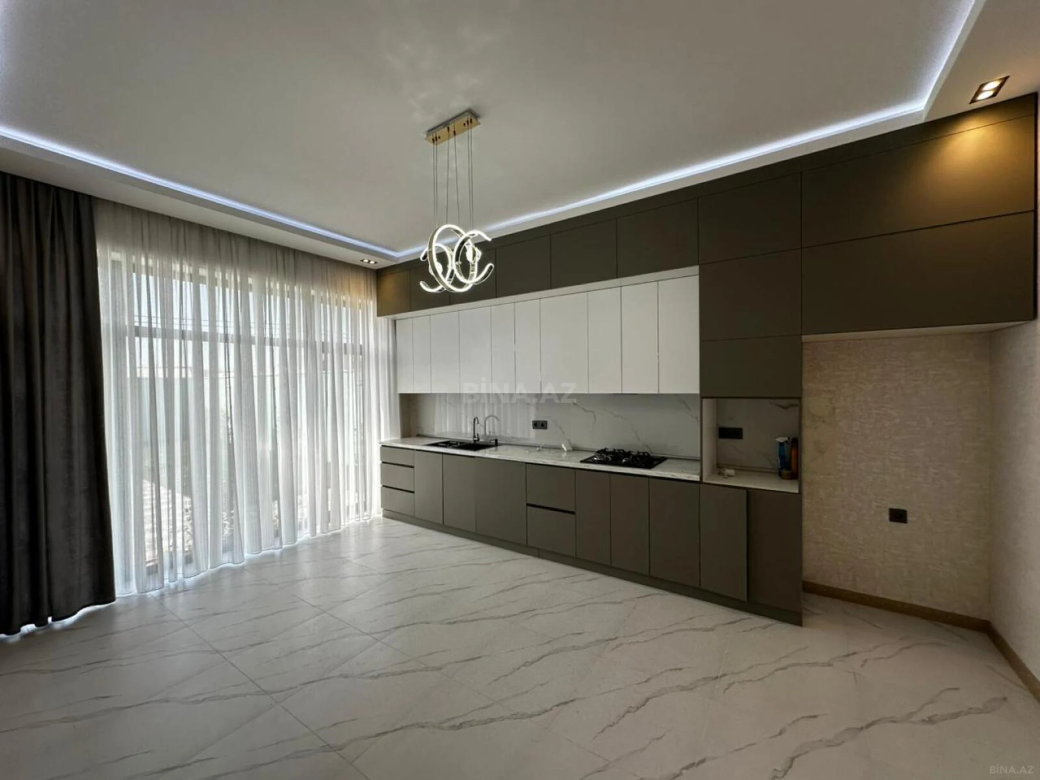 Satılır 4 otaqlı həyət evi 170 m²