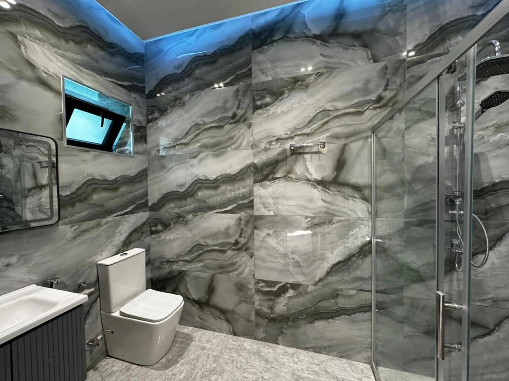 Satılır 4 otaqlı həyət evi 170 m²