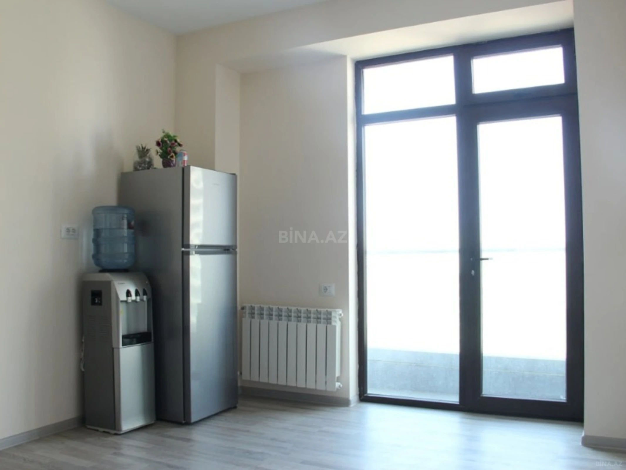 Kirayə verilir 4 otaqlı ofis 180 m²