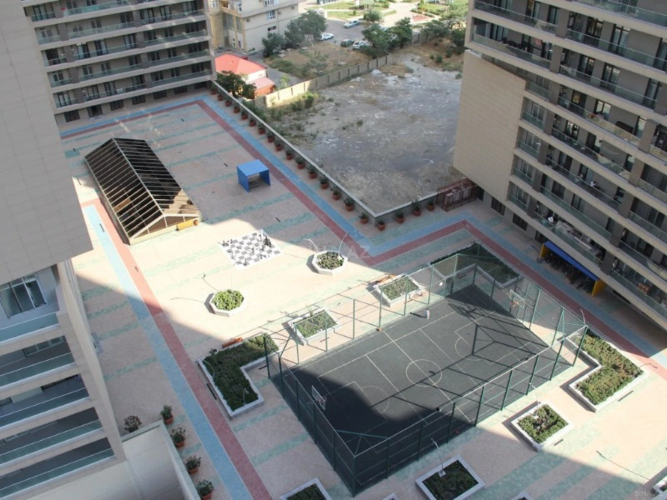 Kirayə verilir 4 otaqlı ofis 180 m²