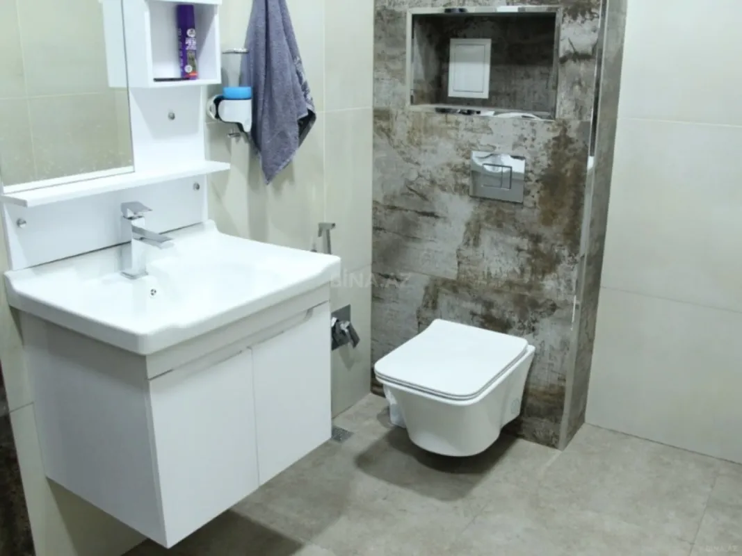 Kirayə verilir 4 otaqlı ofis 180 m²