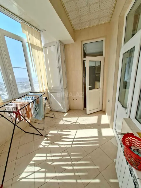 Satılır 2 otaqlı mənzil 125 m²